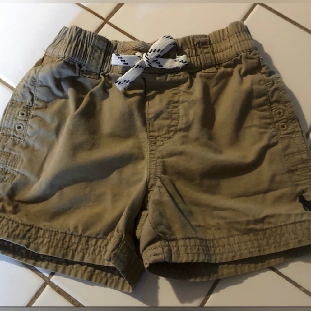 Ralph Lauren infant shorts size 9 mo in perfect condition